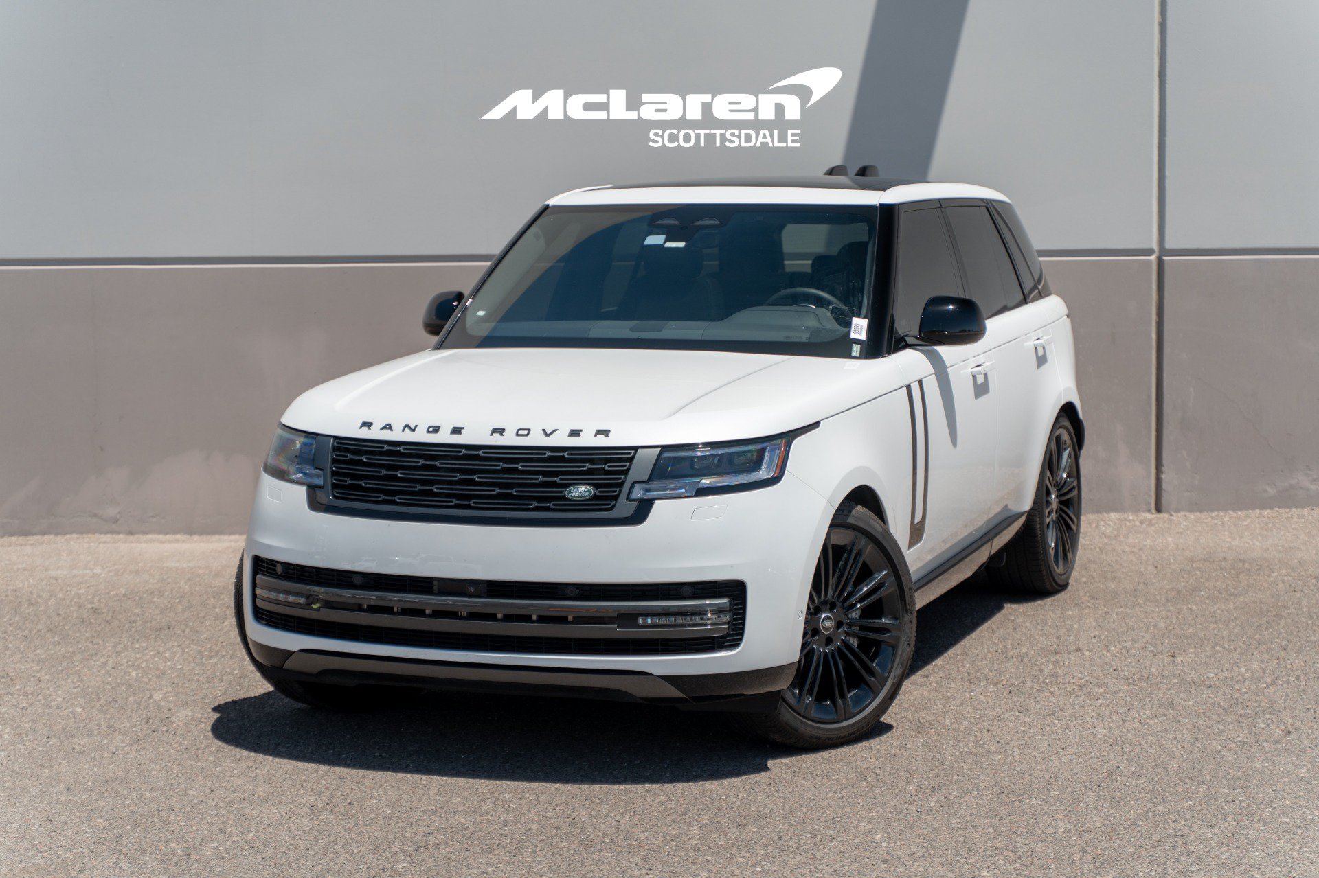 Used 2025 Land Rover Range Rover SE