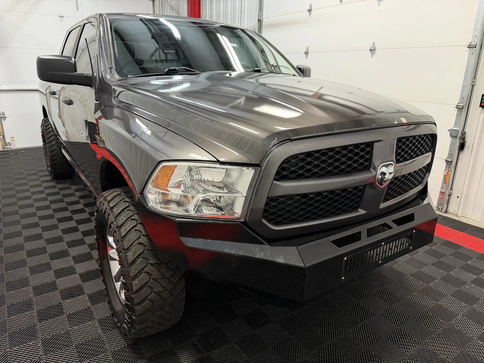 Used 2021 RAM 1500 Classic SLT AWD/4WD image 5