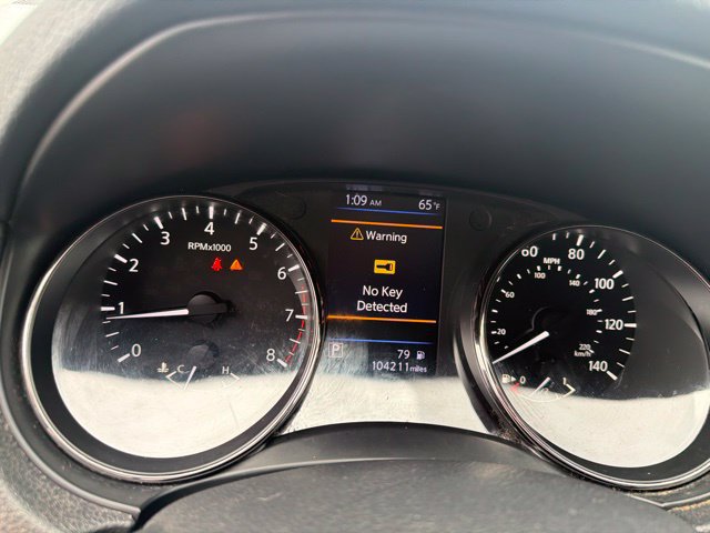 Used 2018 Nissan Rogue SV AWD/4WD image 12