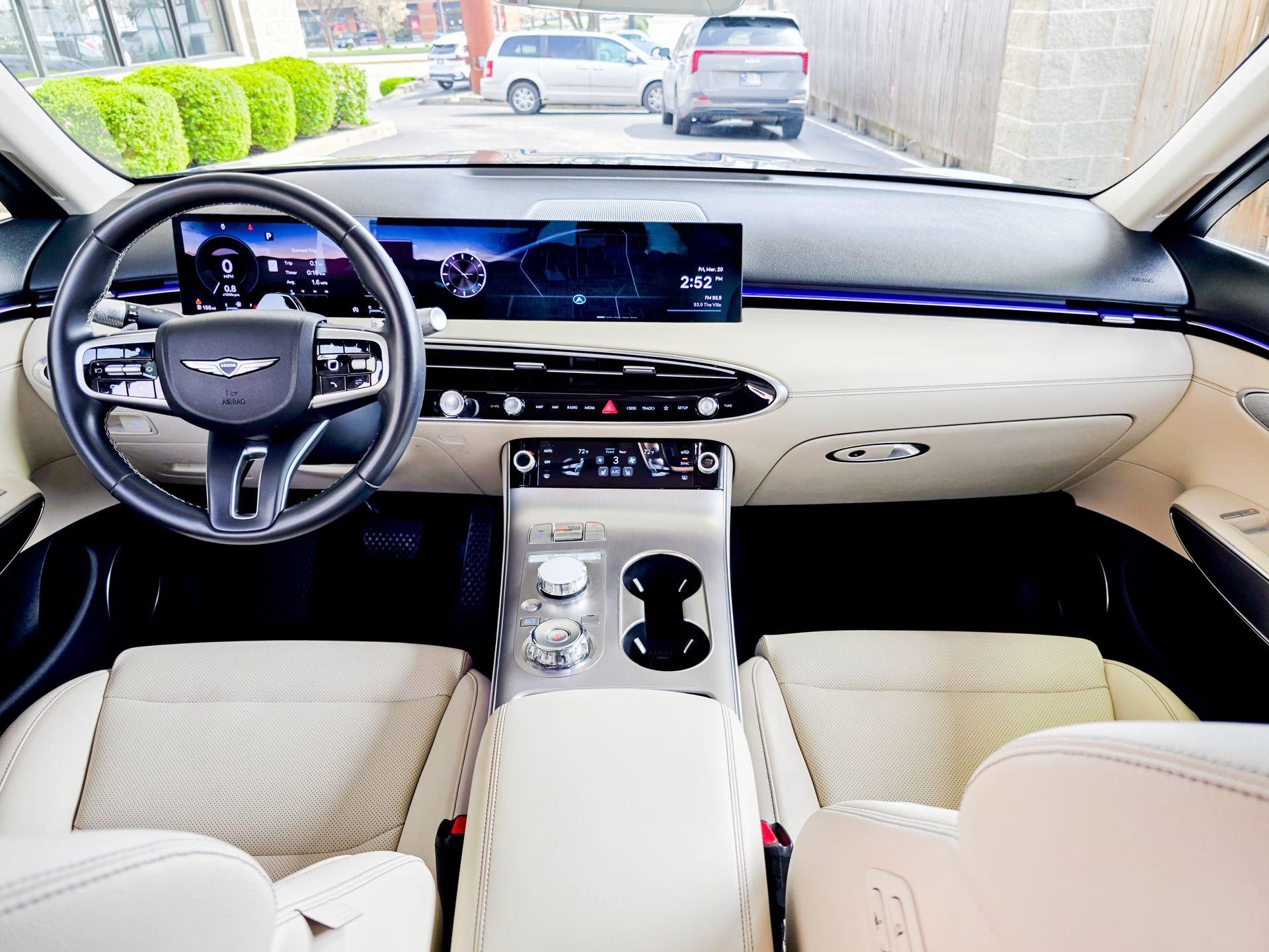 Used 2026 Genesis GV70 2.5T Select image 37