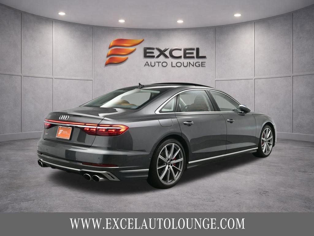 Used 2023 Audi S8 w/ S8 Comfort Plus Package AWD/4WD image 9