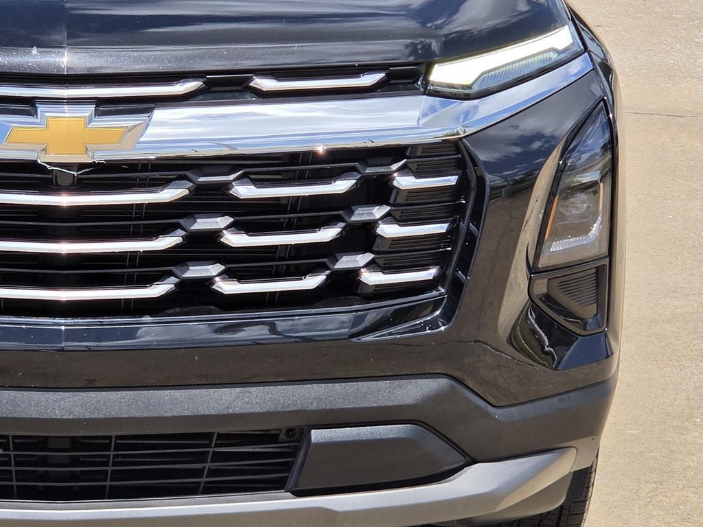 Used 2025 Chevrolet Equinox LT FWD image 4