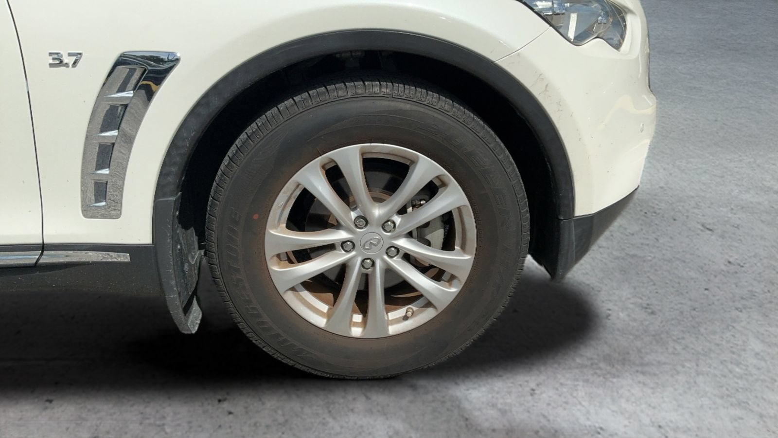 Used 2017 INFINITI QX70 2WD w/ Premium Package image 46