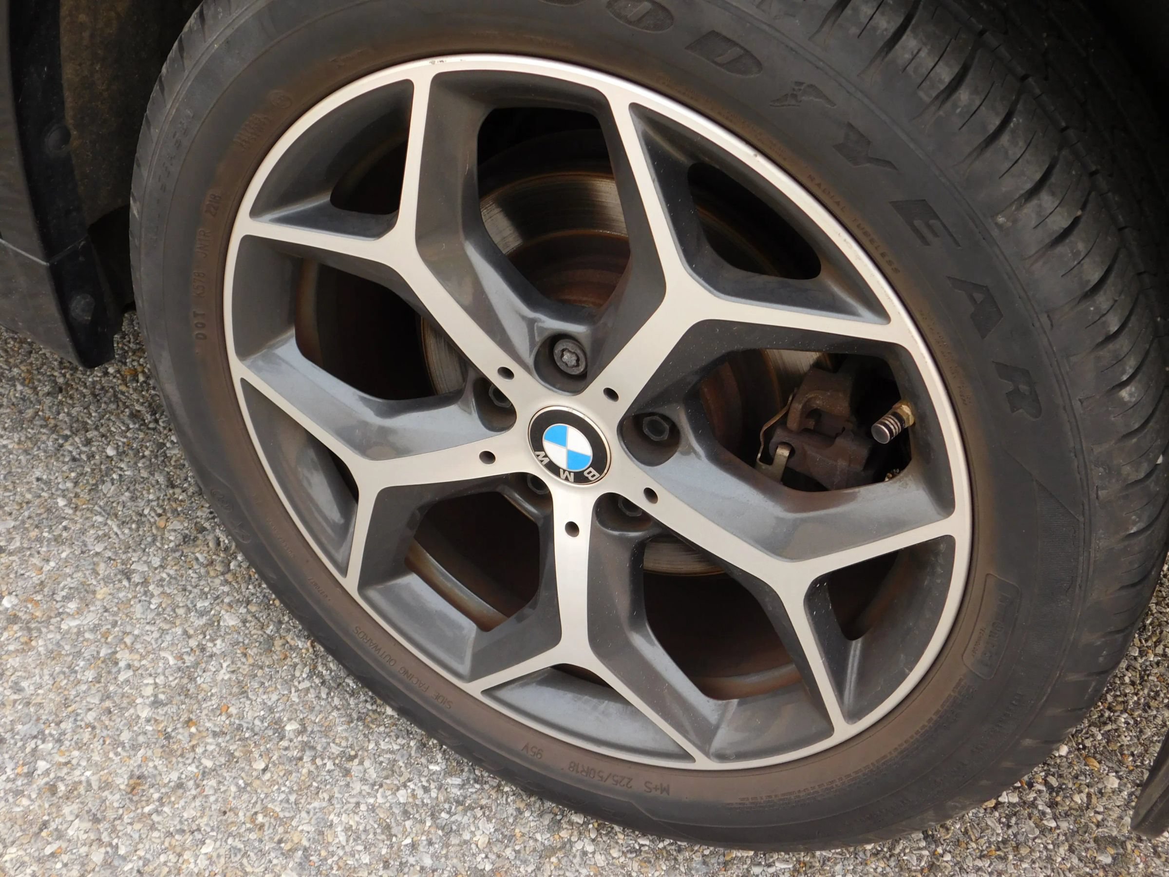 Used 2018 BMW X1 xDrive28i w/ Convenience Package AWD/4WD image 7