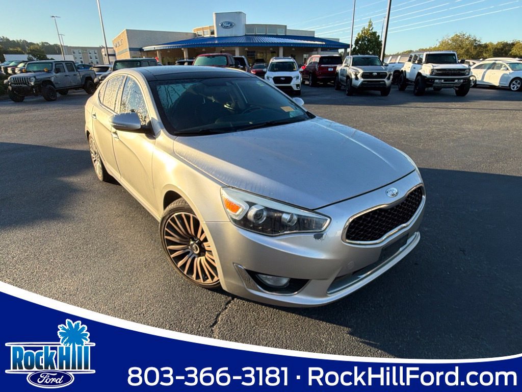 Used 2014 Kia Cadenza Premium w/ Technology Package FWD image 1