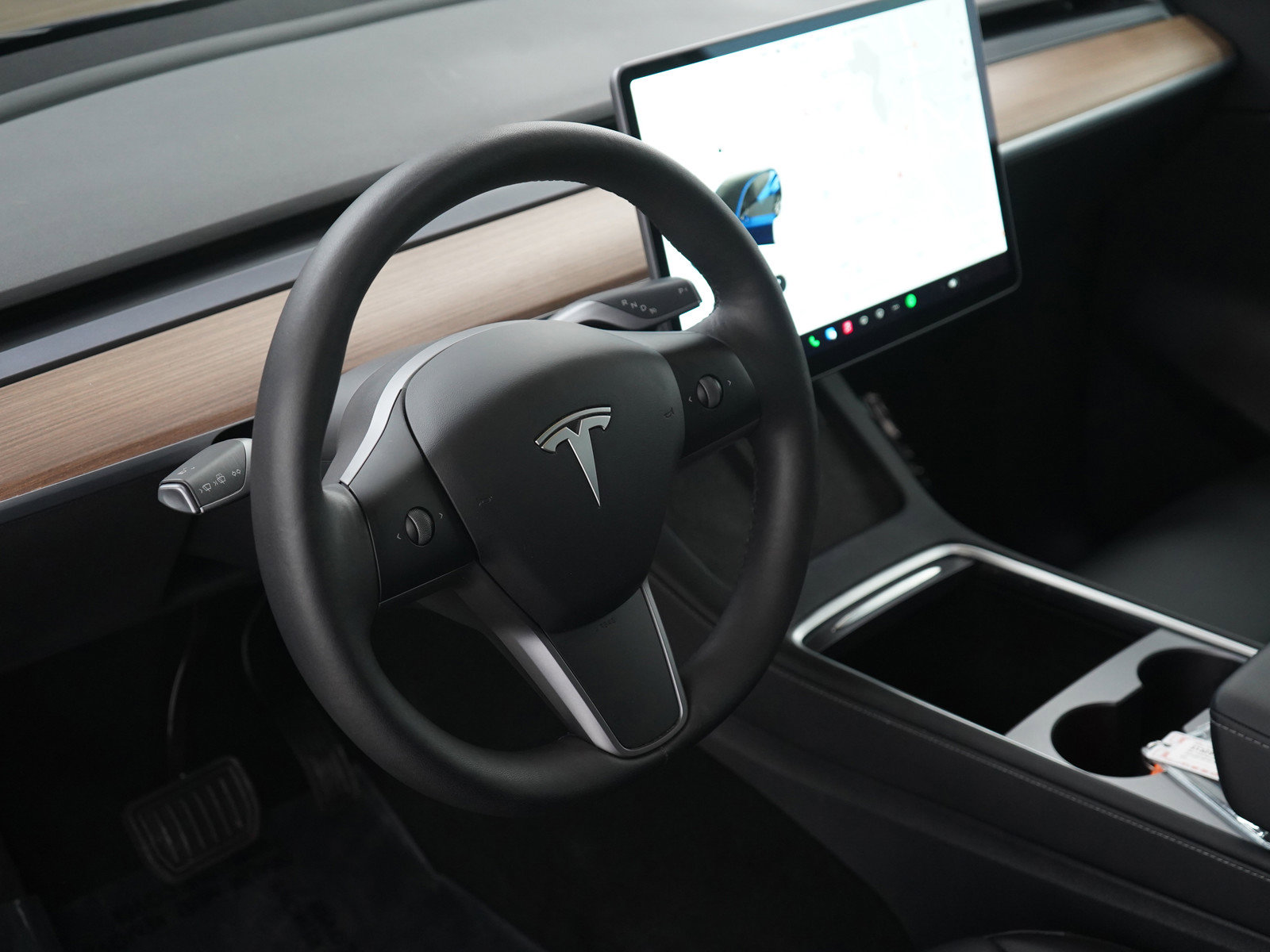 Used 2022 Tesla Model Y Long Range image 18
