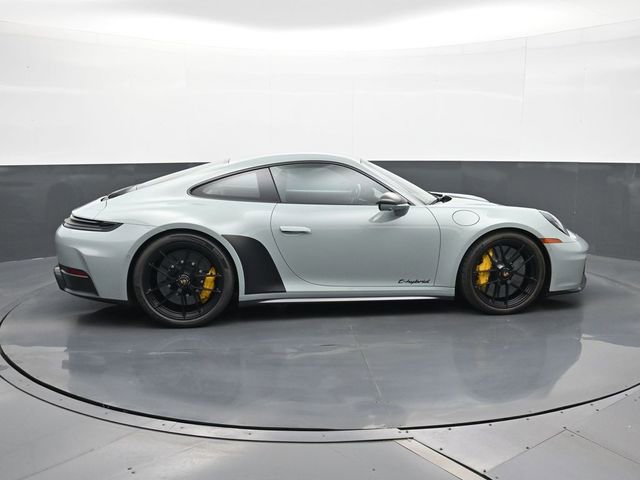 Certified 2025 Porsche 911 Carrera GTS RWD image 20