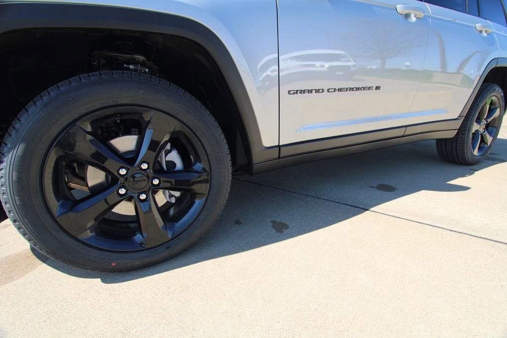 New 2026 Jeep Grand Cherokee Limited image 10