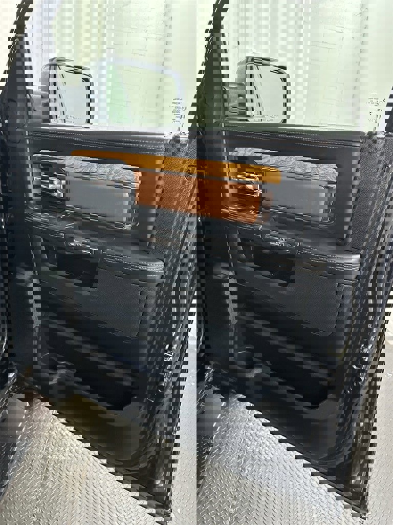 Used 2018 RAM 1500 Laramie Longhorn w/ Convenience Group image 42