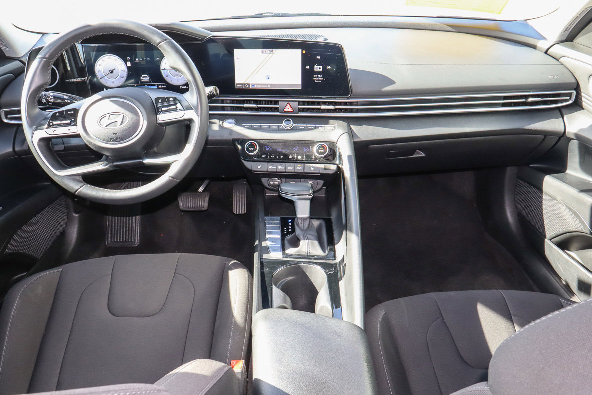 Used 2025 Hyundai Elantra SEL FWD image 10