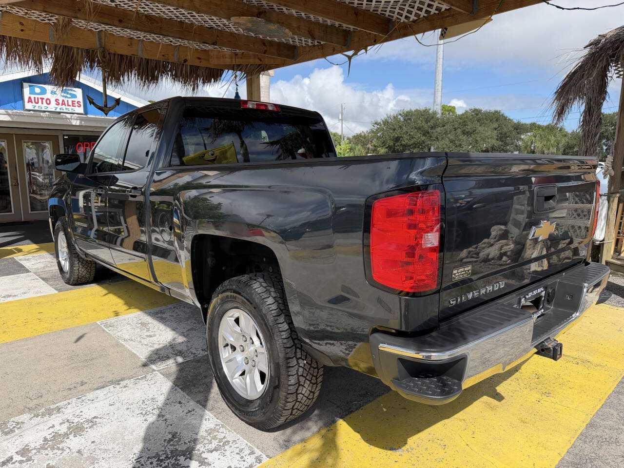 Used 2019 Chevrolet Silverado 1500 LT RWD image 7