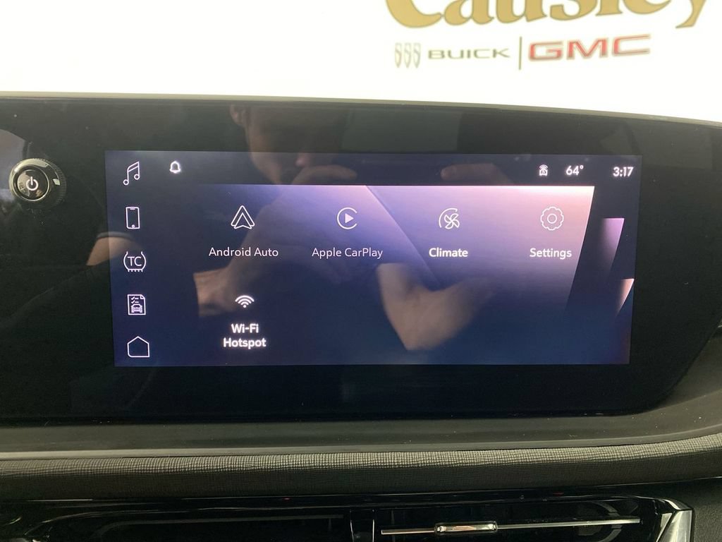Certified 2025 Buick Envista Sport Touring w/ Convenience I Package FWD image 16