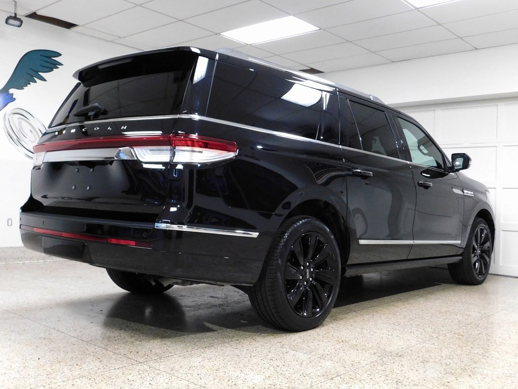 Used 2024 Lincoln Navigator L Reserve w/ Equipment Group 201A image 6