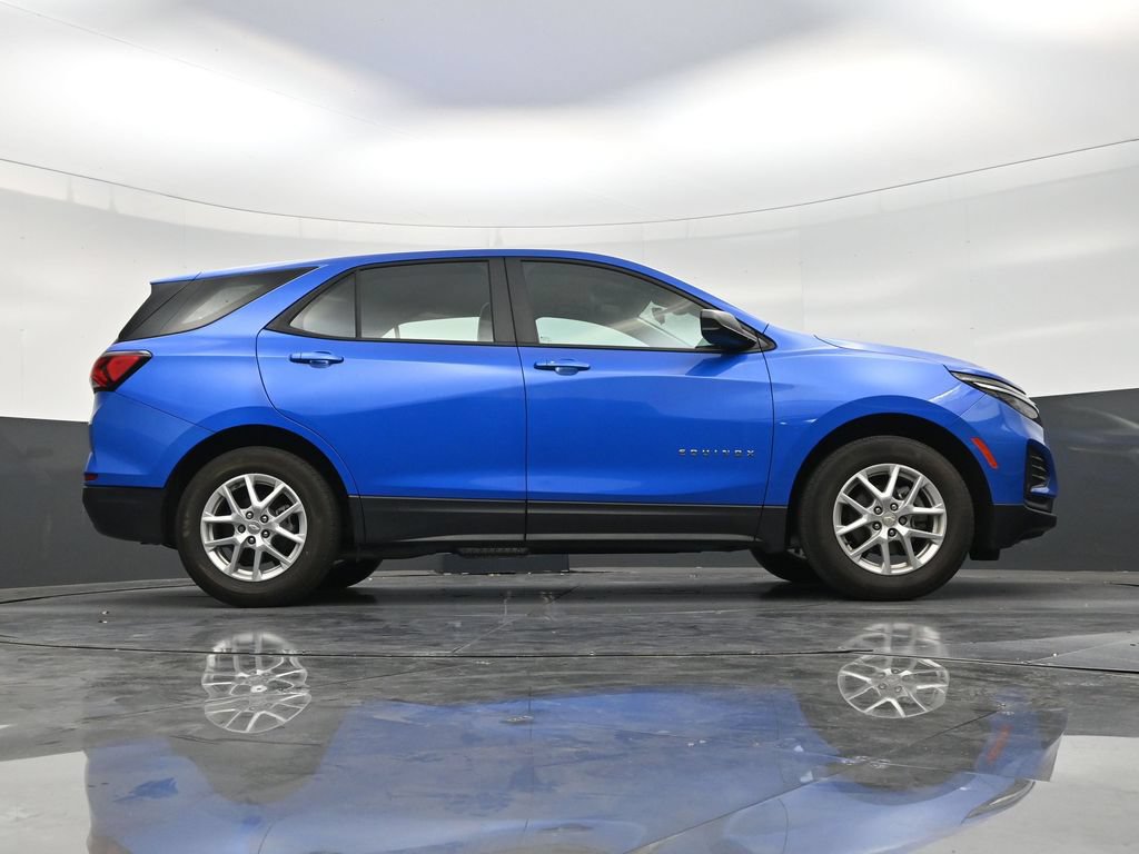 Used 2024 Chevrolet Equinox LS FWD image 24