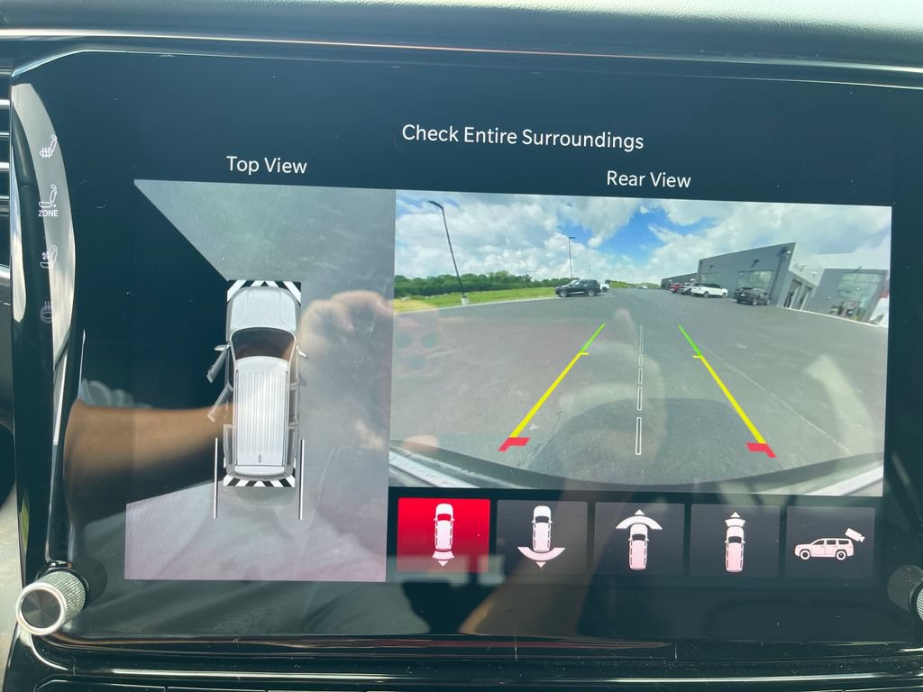 Used 2024 Jeep Grand Wagoneer L 4WD image 23