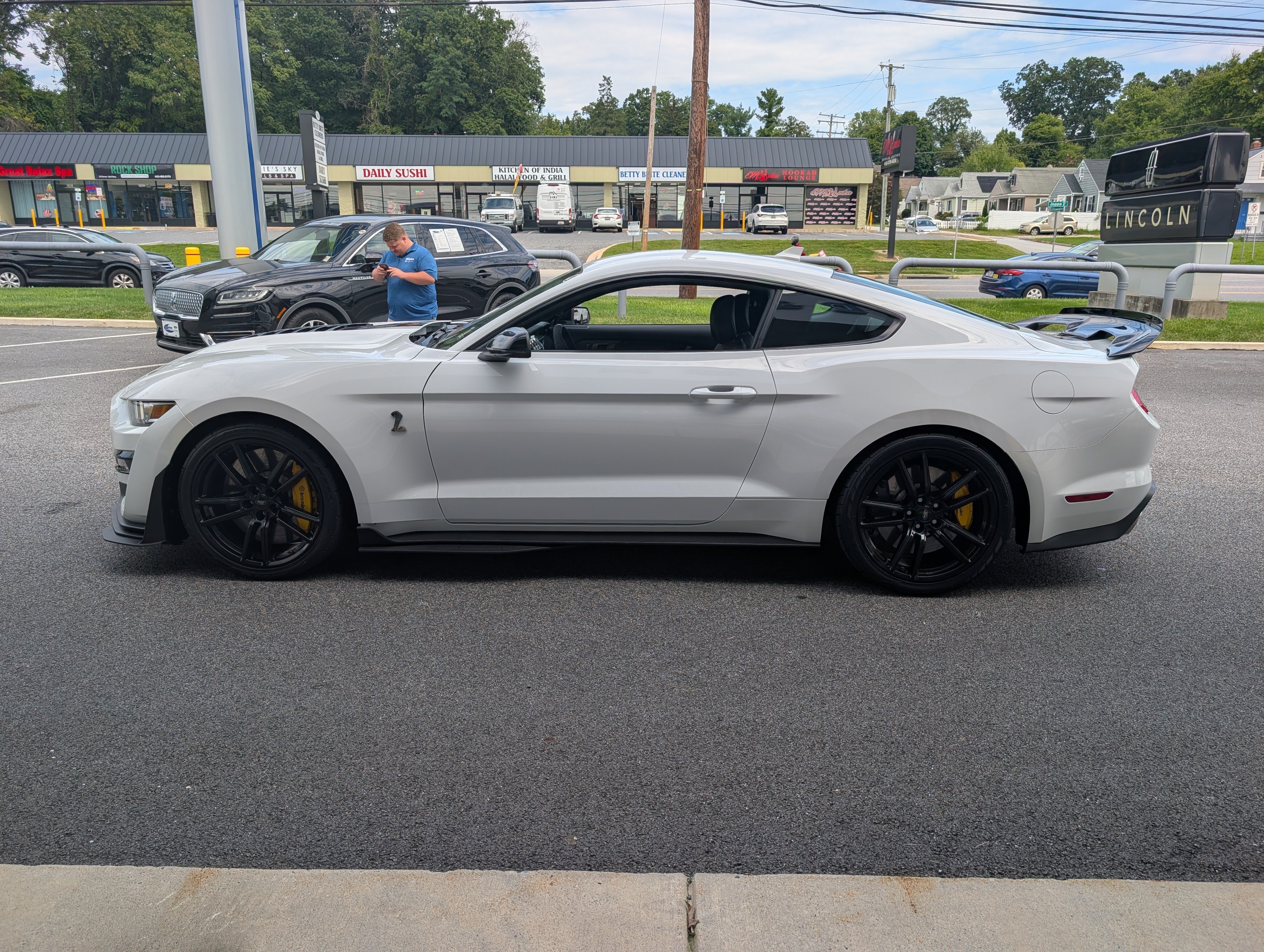 Certified 2022 Ford Mustang Shelby GT500 w/ Technology Package RWD image 2