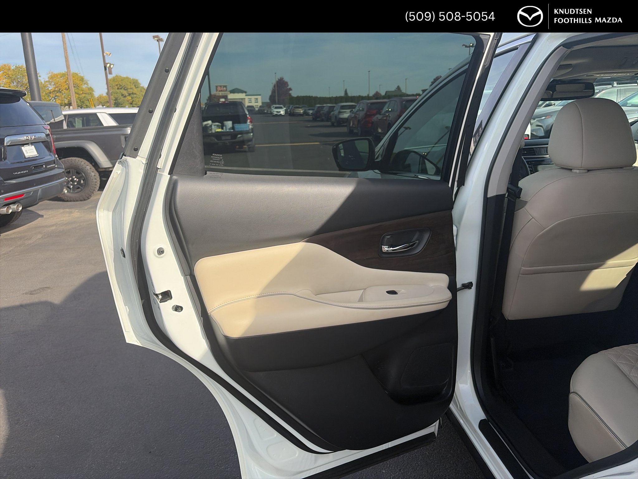 Used 2020 Nissan Murano Platinum AWD/4WD image 12