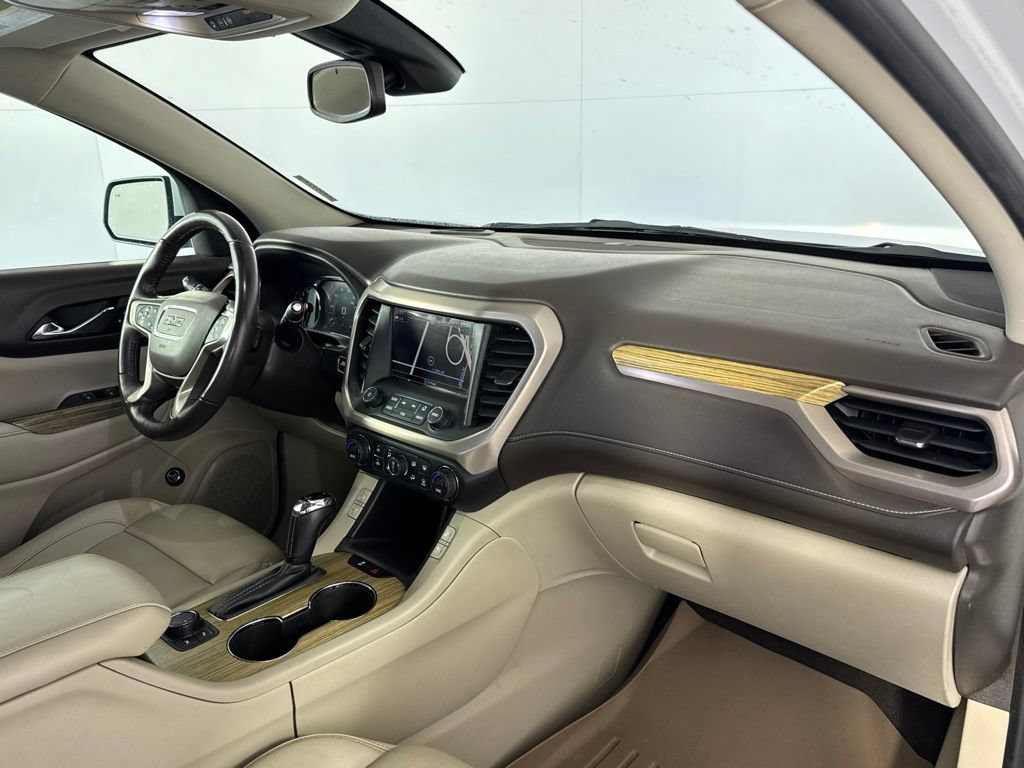 Used 2017 GMC Acadia Denali w/ Technology Package AWD/4WD image 50