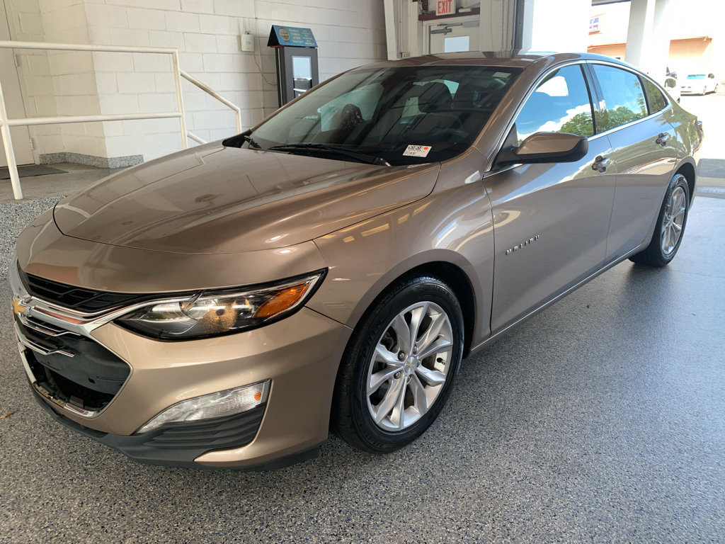 Used 2019 Chevrolet Malibu LT FWD image 4
