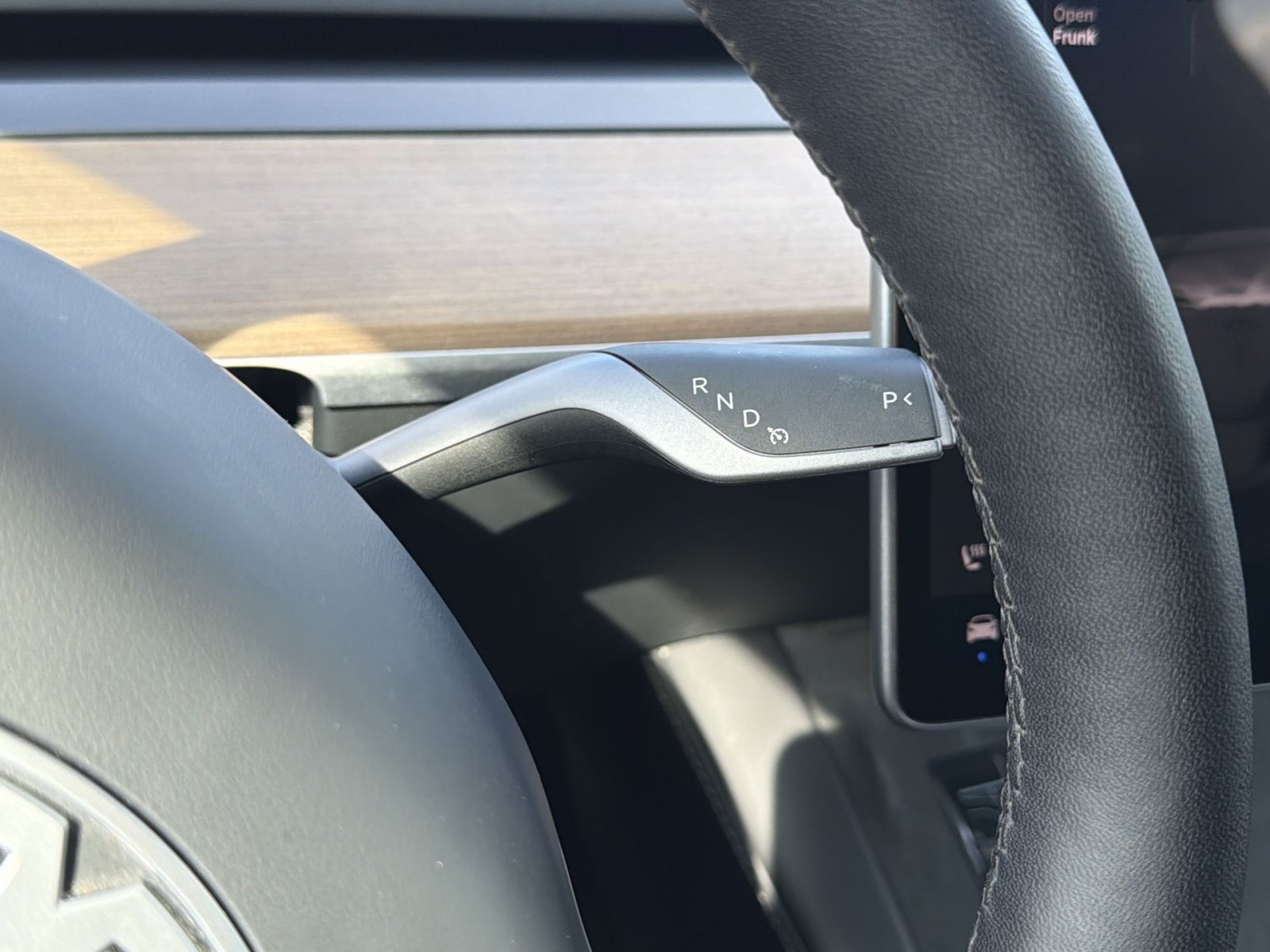 Used 2025 Tesla Model Y Long Range AWD/4WD image 22