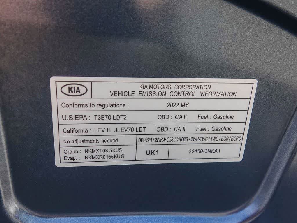 Used 2022 Kia Carnival EX FWD image 27