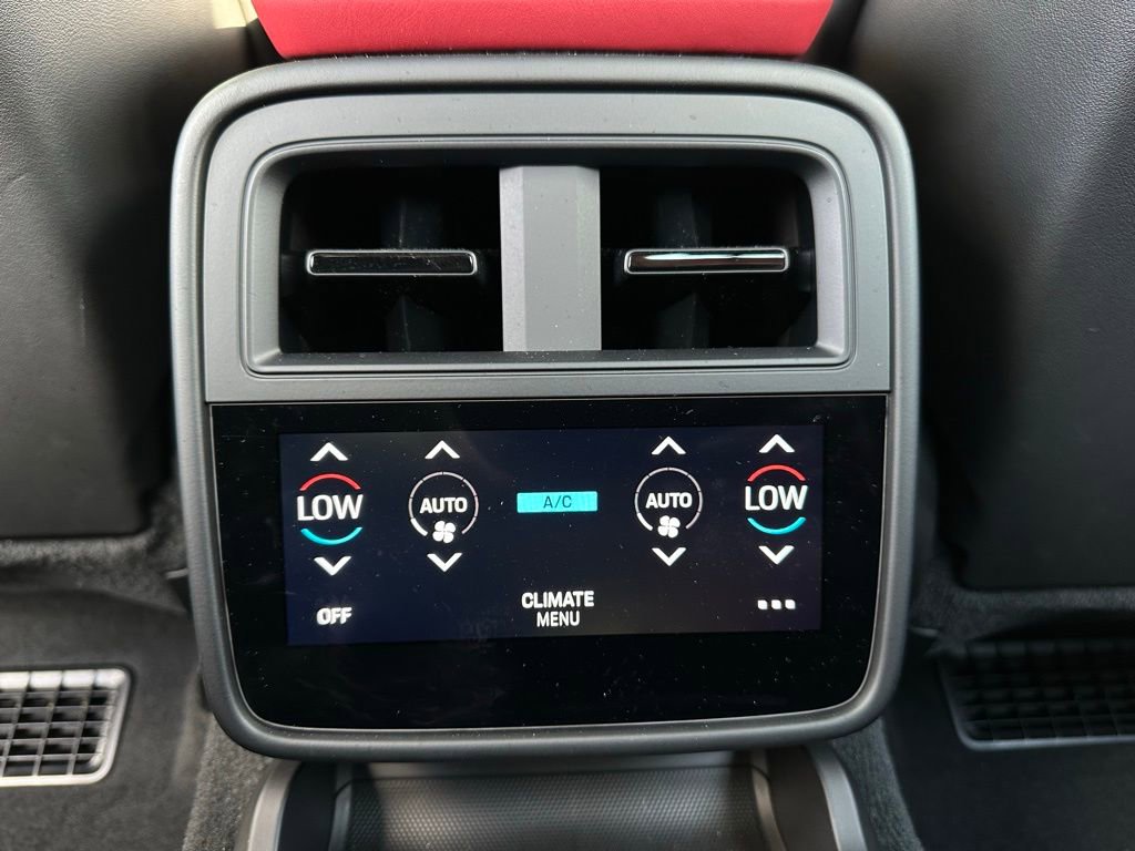 Used 2025 Porsche Taycan 4S image 35