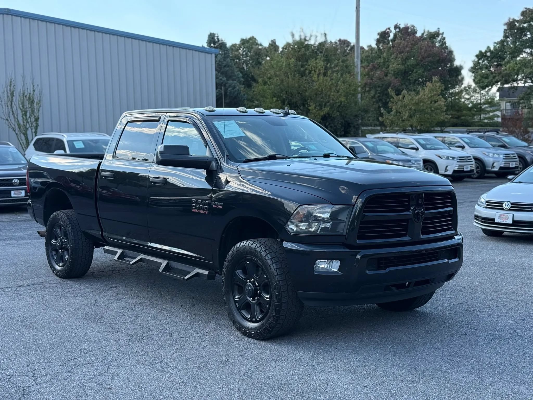 Used 2017 RAM 2500 Big Horn w/ Black Appearance Group AWD/4WD image 8