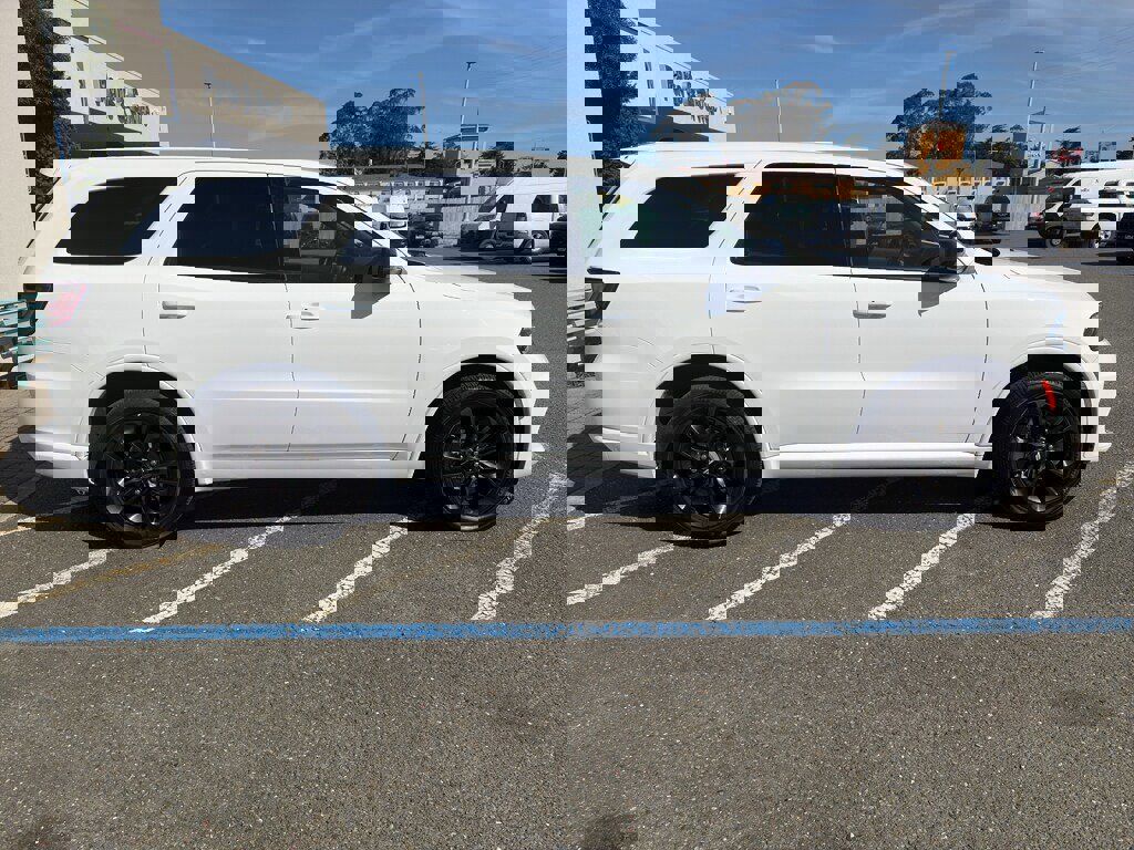 Used 2025 Dodge Durango GT image 22