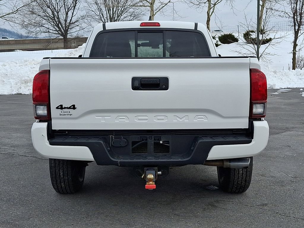 Used 2019 Toyota Tacoma SR w/ SX Package image 8