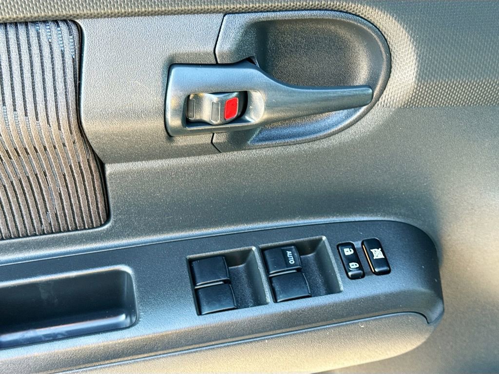 Used 2015 Scion xB image 21