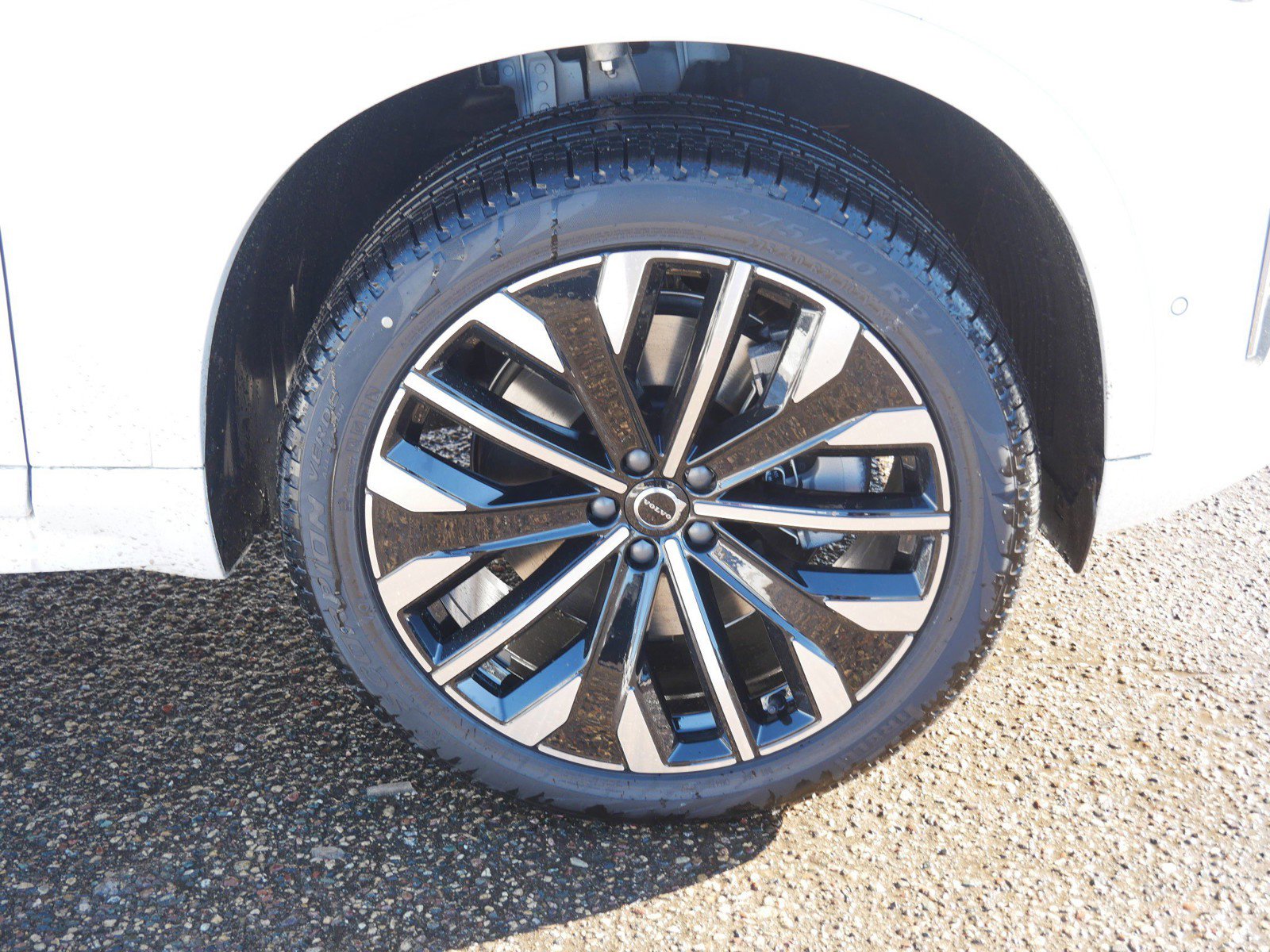 New 2026 Volvo XC60 T8 Plus w/ Climate Package image 14