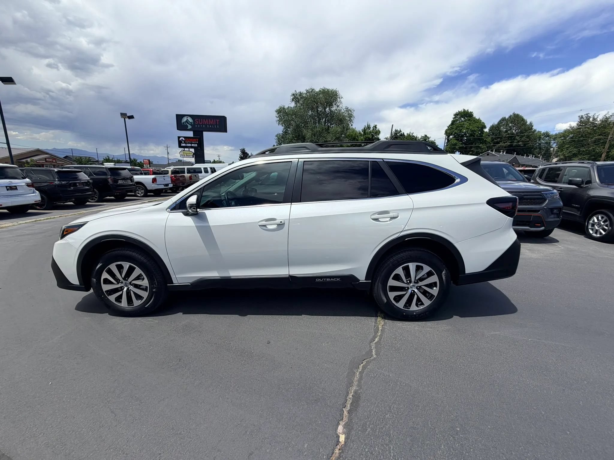 Used 2021 Subaru Outback Premium w/ Popular Package #1 AWD/4WD image 7