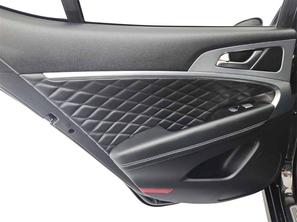 Used 2019 Genesis G70 2.0T Advanced w/ Dynamic Package image 24