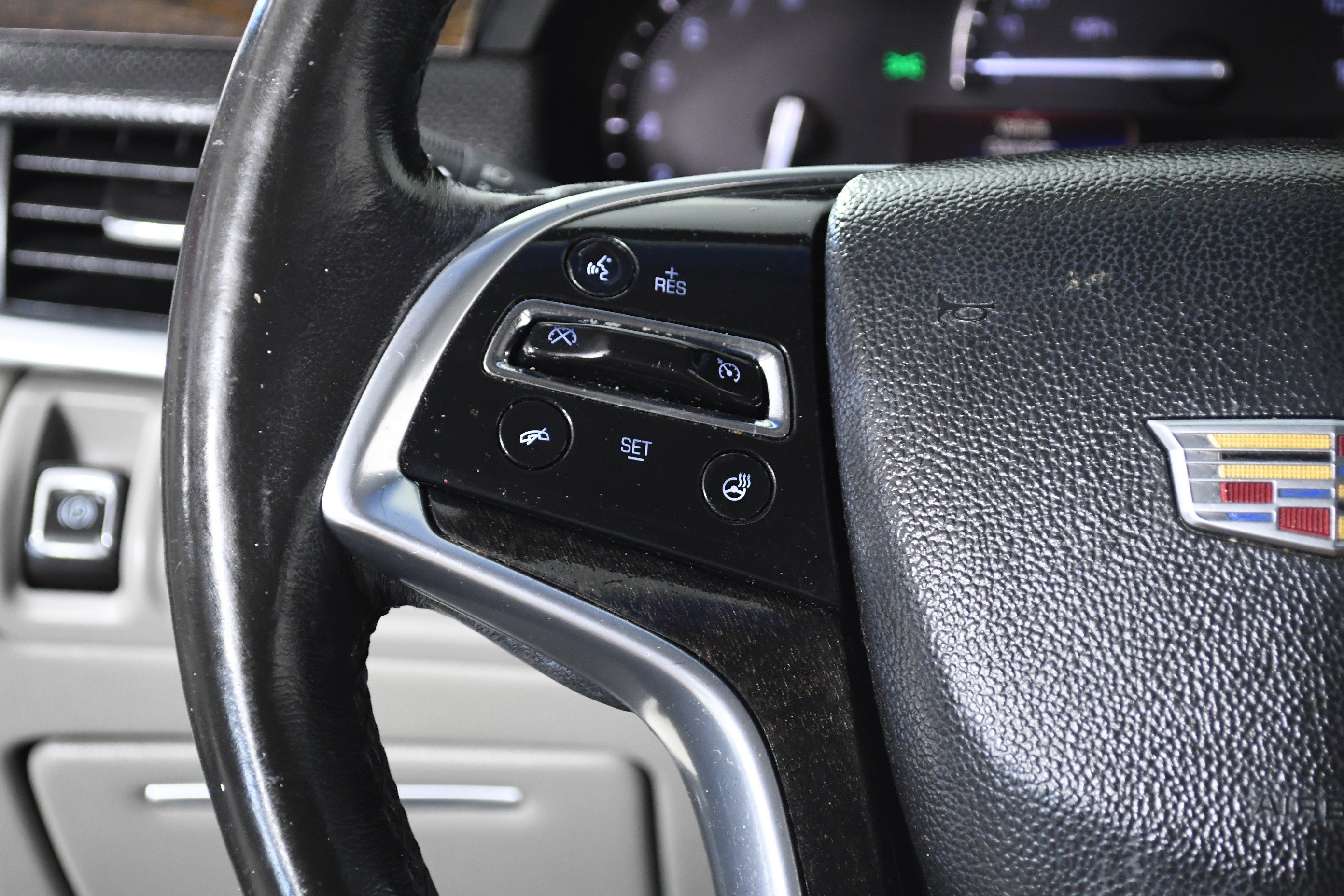 Used 2017 Cadillac XTS Luxury image 11