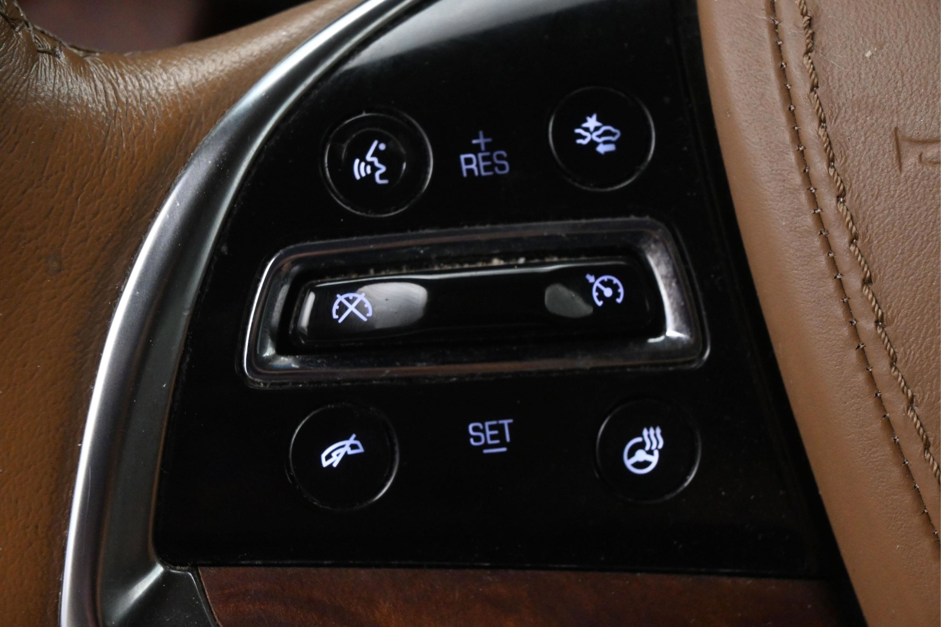 Used 2016 Cadillac Escalade ESV Platinum AWD/4WD image 24