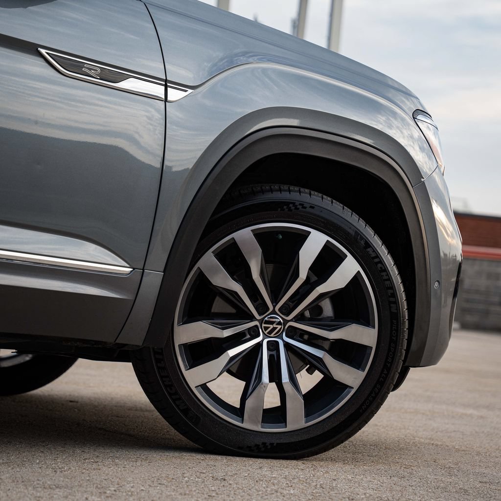 Certified 2022 Volkswagen Atlas SEL Premium AWD/4WD image 7