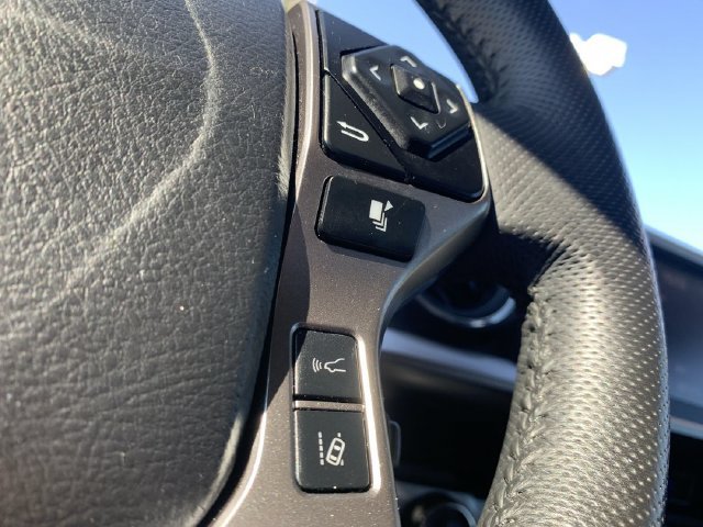 Used 2023 Toyota Tacoma SR5 w/ Technology Package AWD/4WD image 23