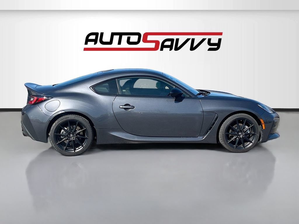 Used 2025 Toyota GR86 Premium w/ ALL Weather Mat Package (TMS) RWD image 8