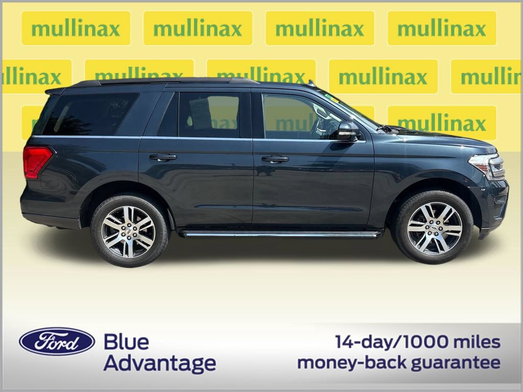 Used 2023 Ford Expedition XLT RWD image 2