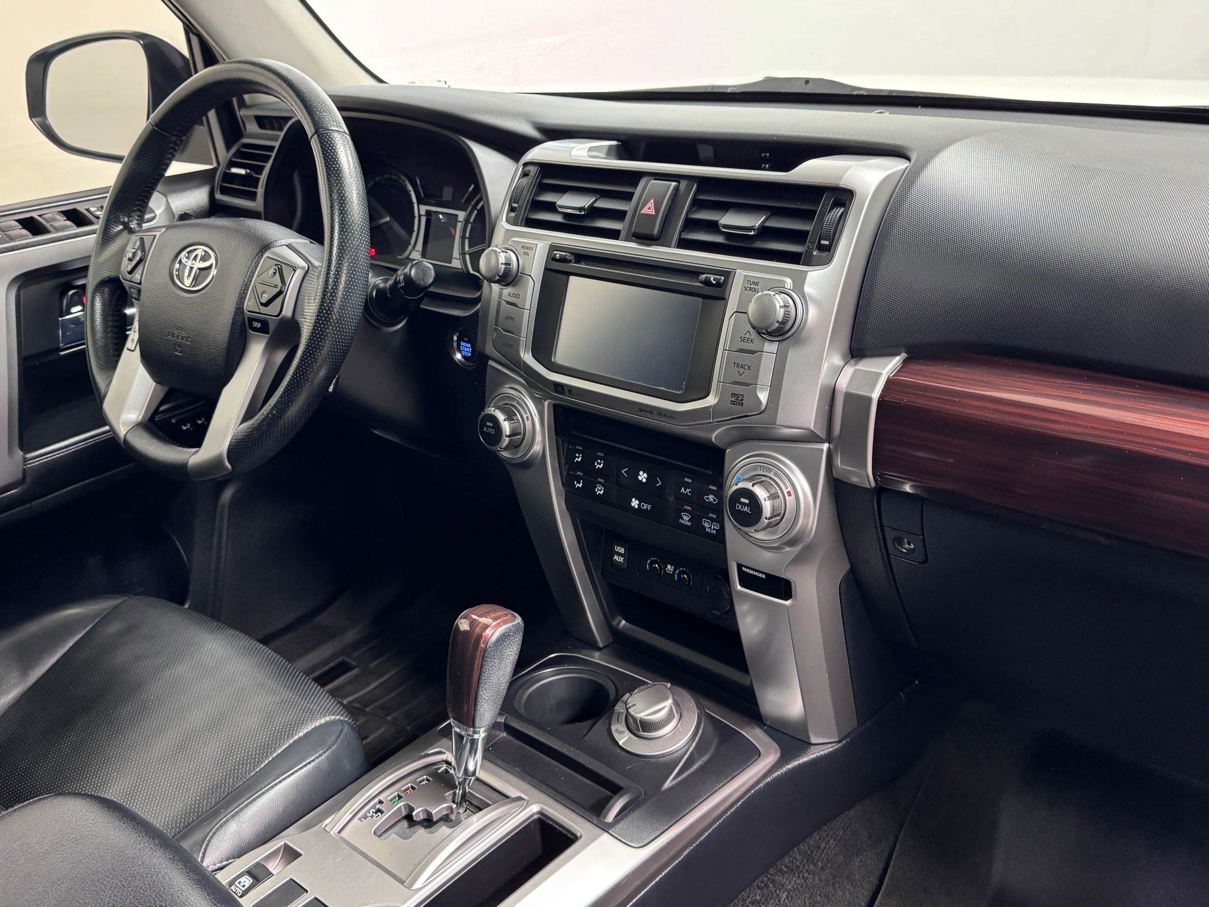 Used 2016 Toyota 4Runner Limited w/ Convenience Package image 24