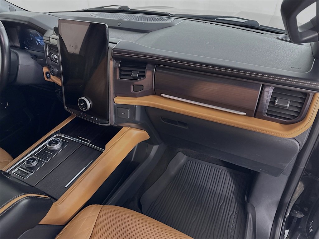 Used 2022 Ford Expedition Max Platinum image 32