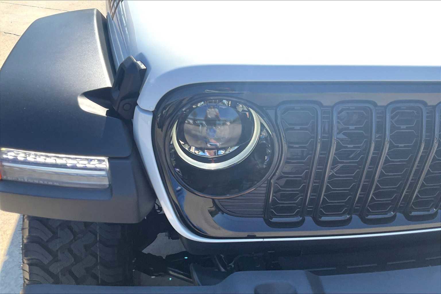 New 2025 Jeep Wrangler Willys image 13