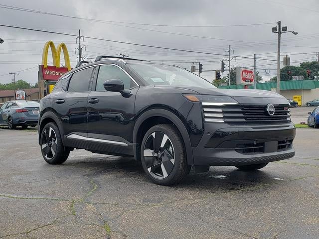 New 2025 Nissan Kicks SR w/ SR Premium Package image 9