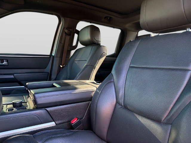 Used 2024 Toyota Tundra Platinum AWD/4WD image 20