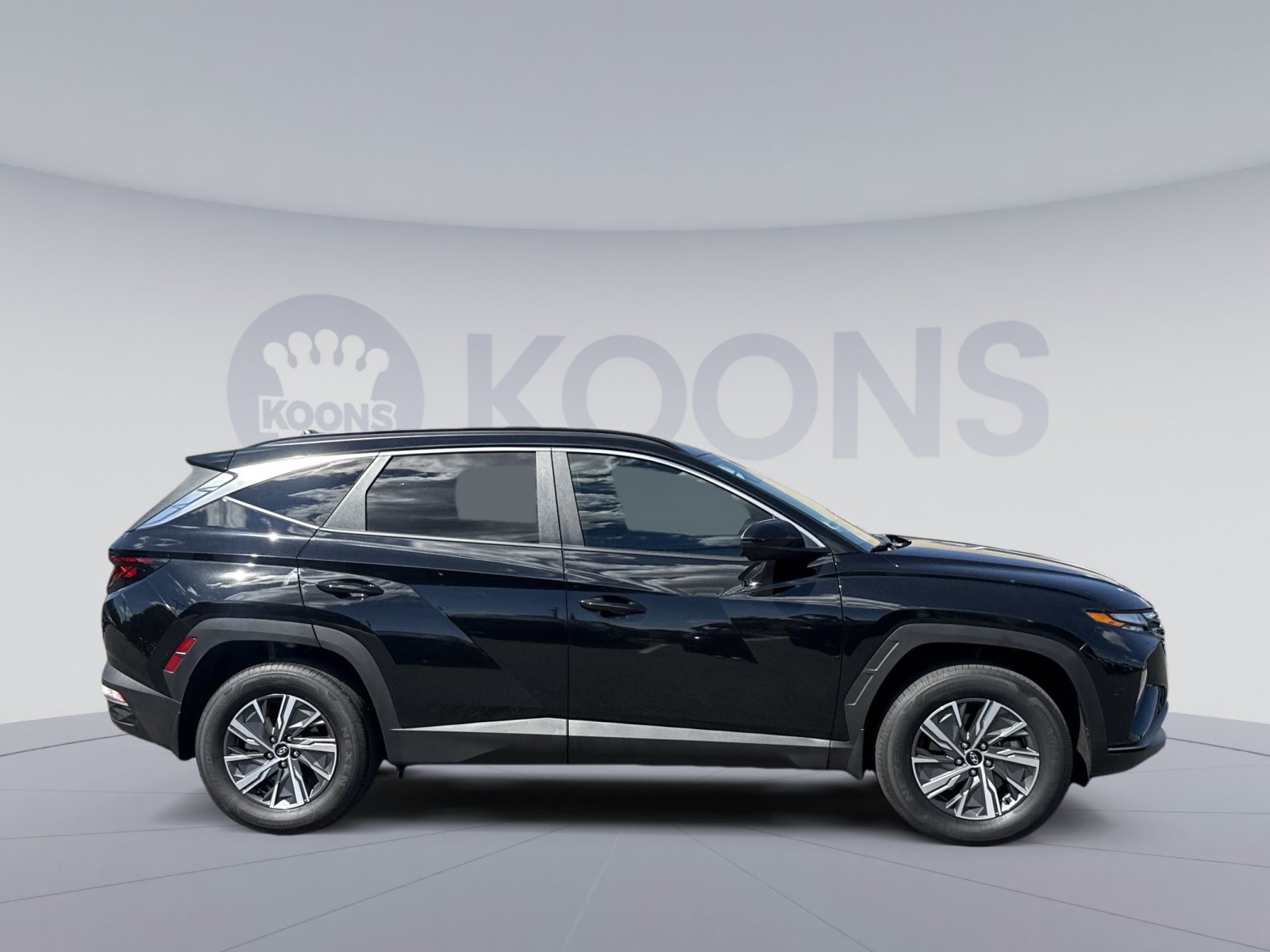 Used 2024 Hyundai Tucson Blue AWD/4WD image 8