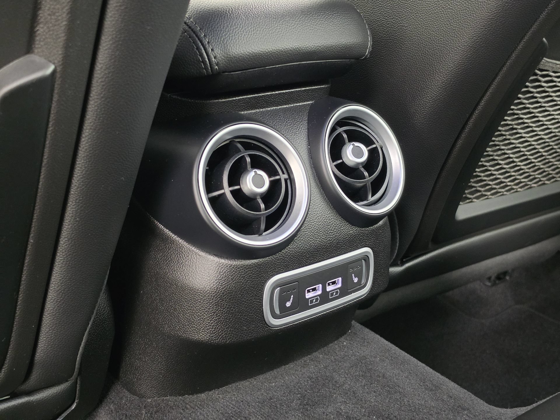 Used 2024 Alfa Romeo Giulia Sprint RWD image 39