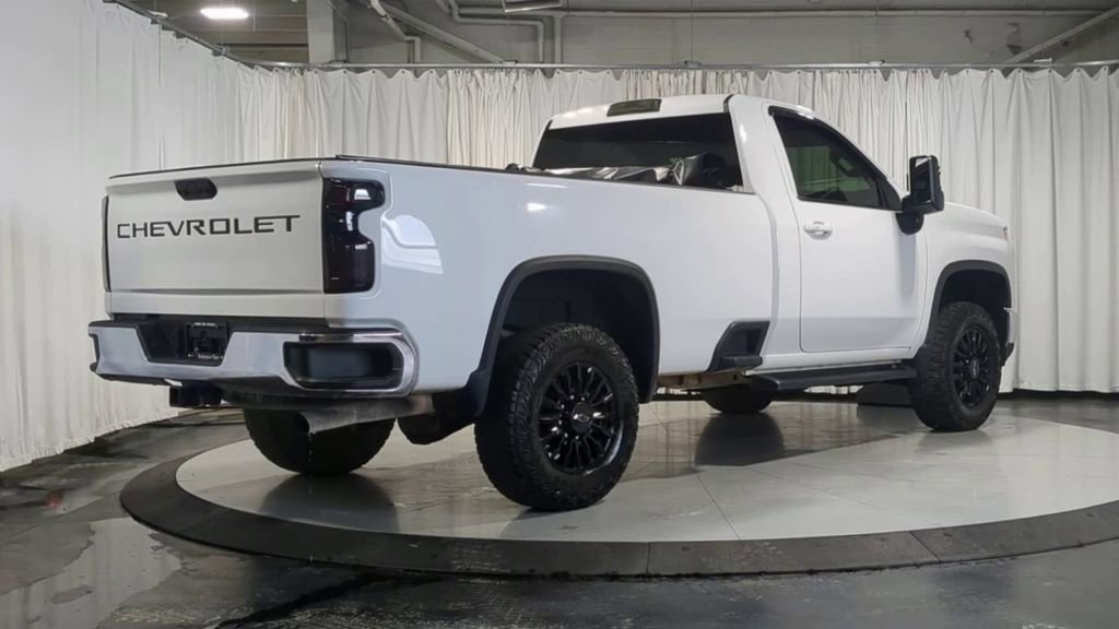 Used 2022 Chevrolet Silverado 2500 LT w/ Convenience Package AWD/4WD image 10