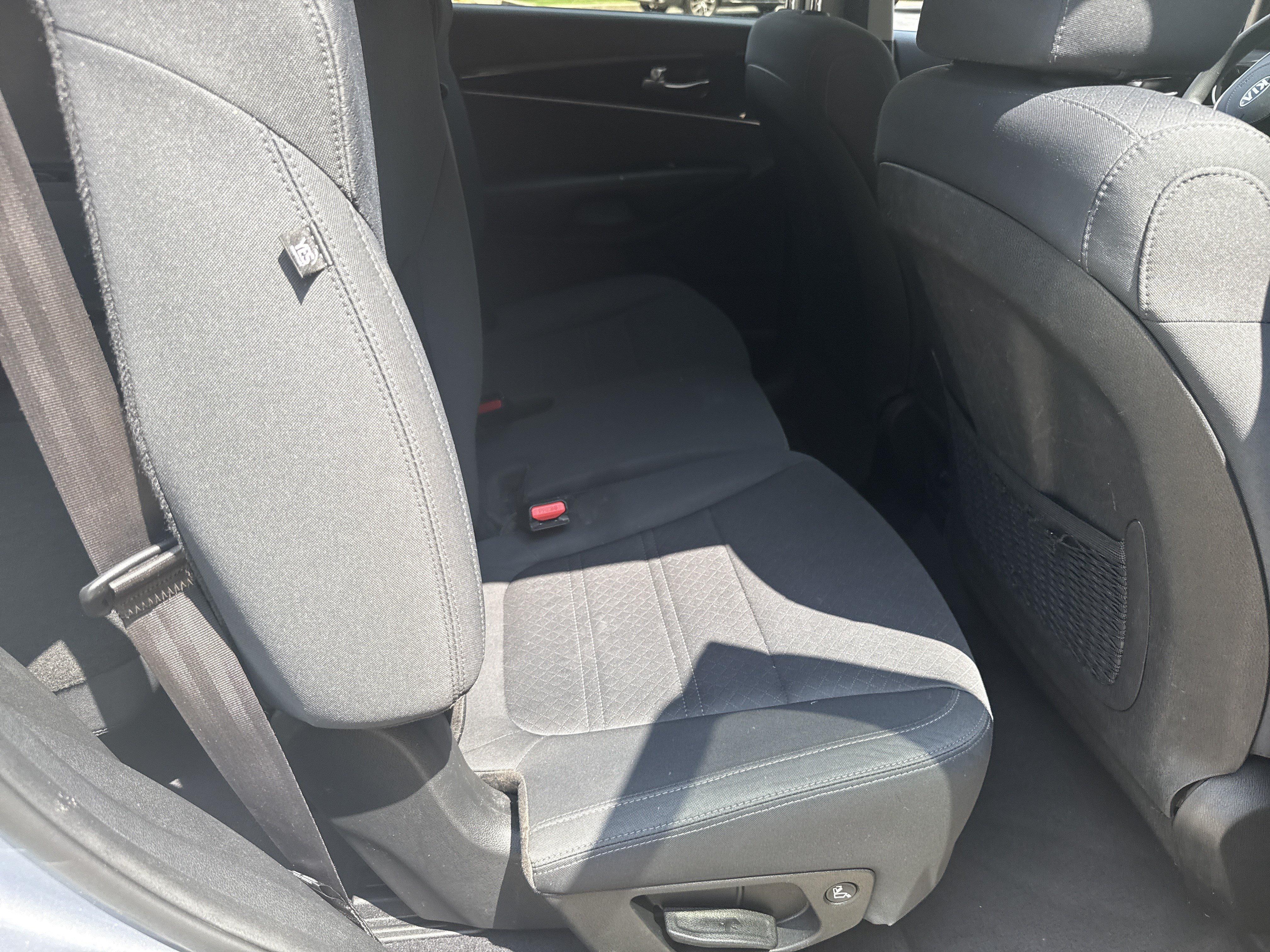 Used 2020 Kia Sorento LX FWD image 15