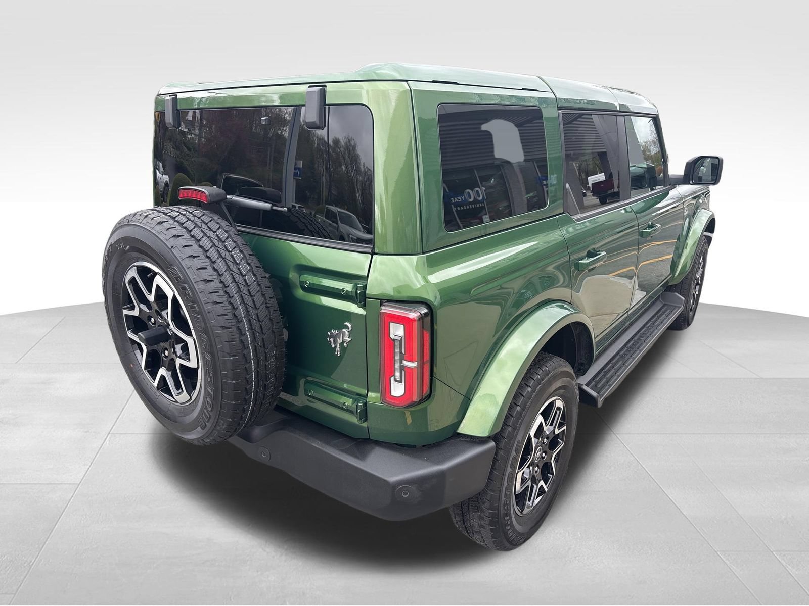Used 2025 Ford Bronco Outer Banks AWD/4WD image 6