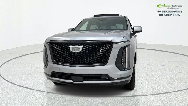 Used 2026 Cadillac Escalade Platinum Sport w/ LPO, ONYX Package AWD/4WD image 3